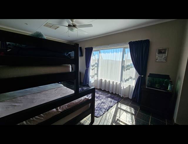 3 BEDROOM HOUSE FOR SALE IN SWARTRUGGENS